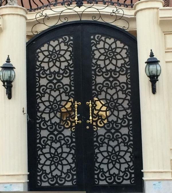 شباك حديدي عملي